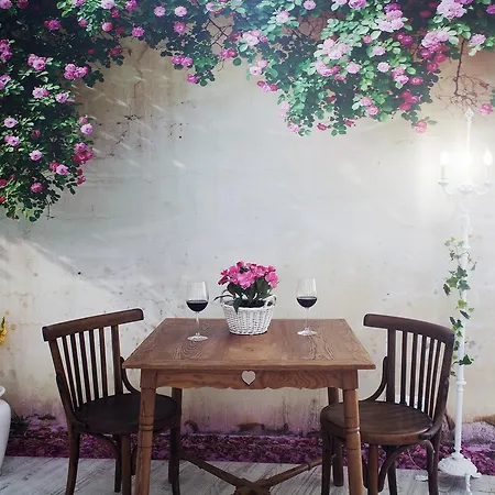 The Garden - Charming 1 Bedroom In Graca