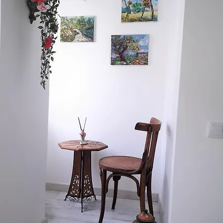 The Garden - Charming 1 Bedroom In Graca Apartment *