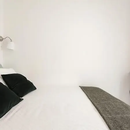 The Garden - Charming 1 Bedroom In Graca * Lisbon