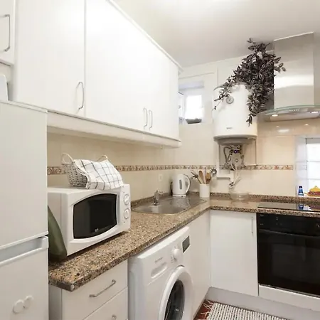 Apartment The Garden - Charming 1 Bedroom In Graca *